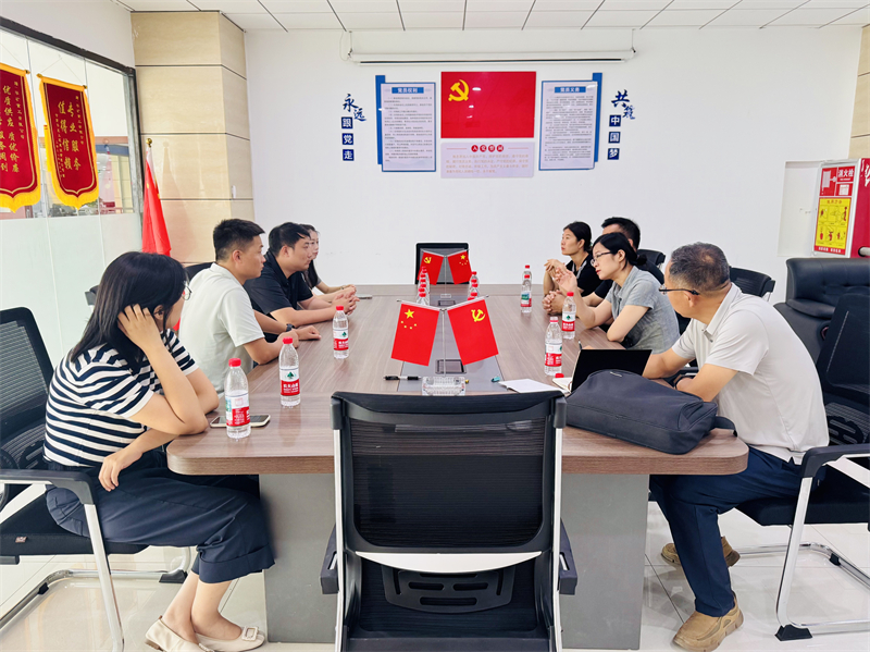 熱烈歡迎任城區(qū)總工會領(lǐng)導(dǎo)一行蒞臨華礦集團(tuán)調(diào)研指導(dǎo)